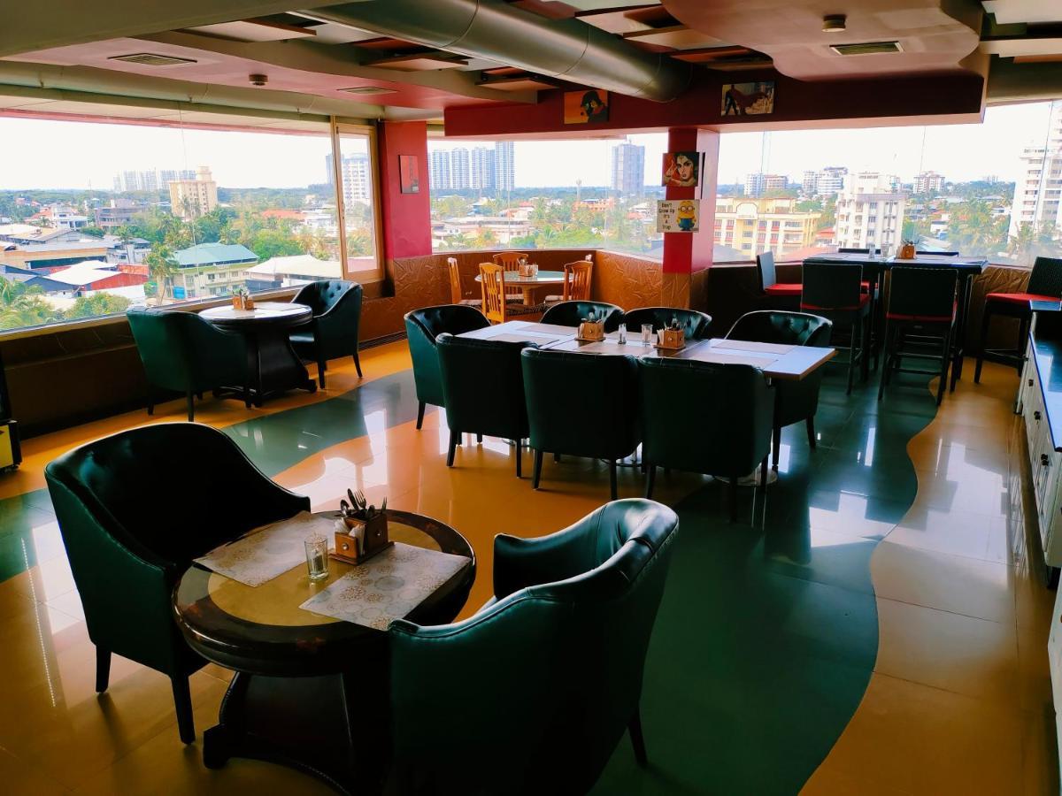 Presidency Kochi City Centre Екстер'єр фото