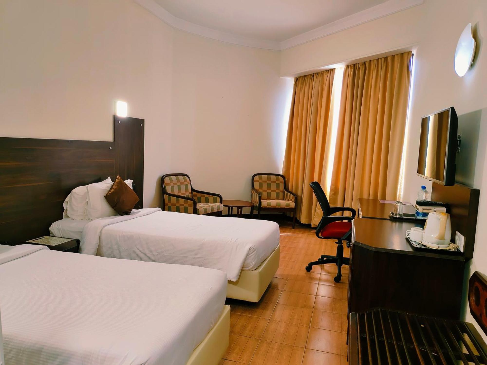 Presidency Kochi City Centre Екстер'єр фото