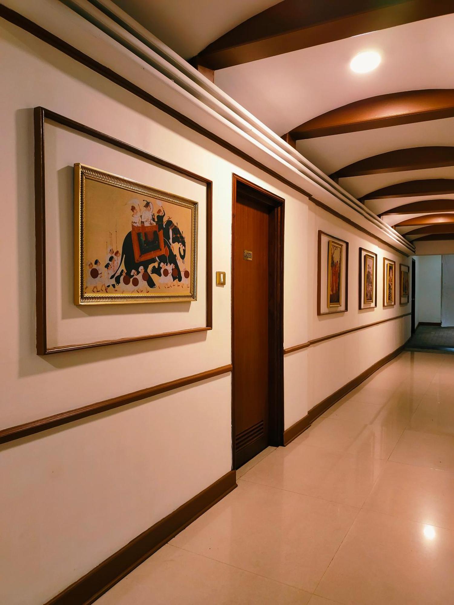 Presidency Kochi City Centre Екстер'єр фото