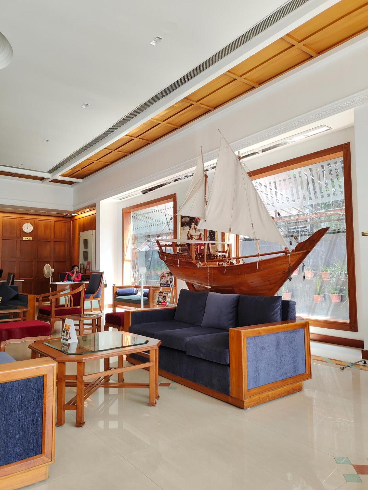 Presidency Kochi City Centre Екстер'єр фото