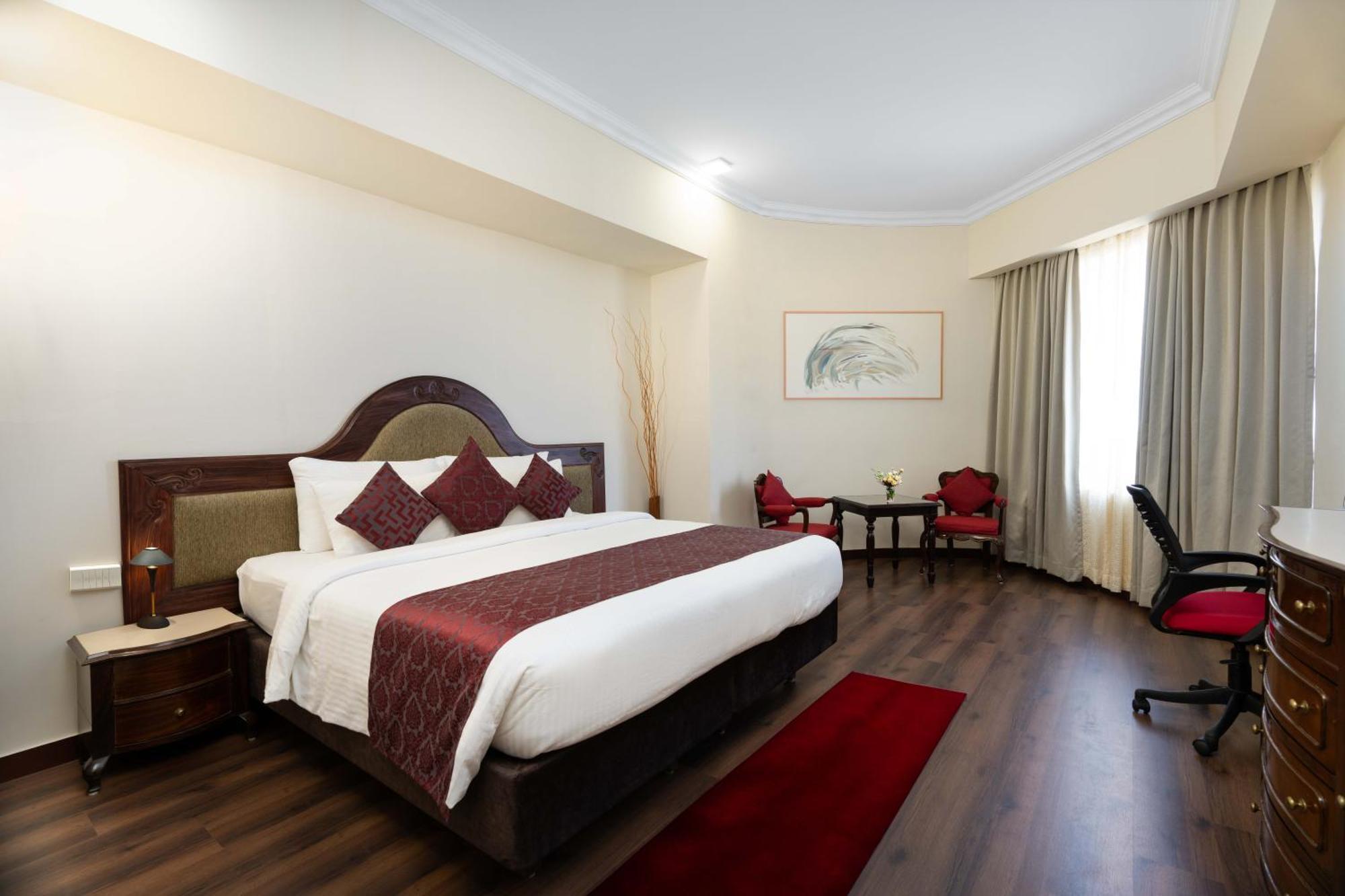 Presidency Kochi City Centre Екстер'єр фото