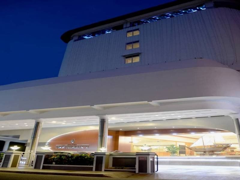 Presidency Kochi City Centre Екстер'єр фото