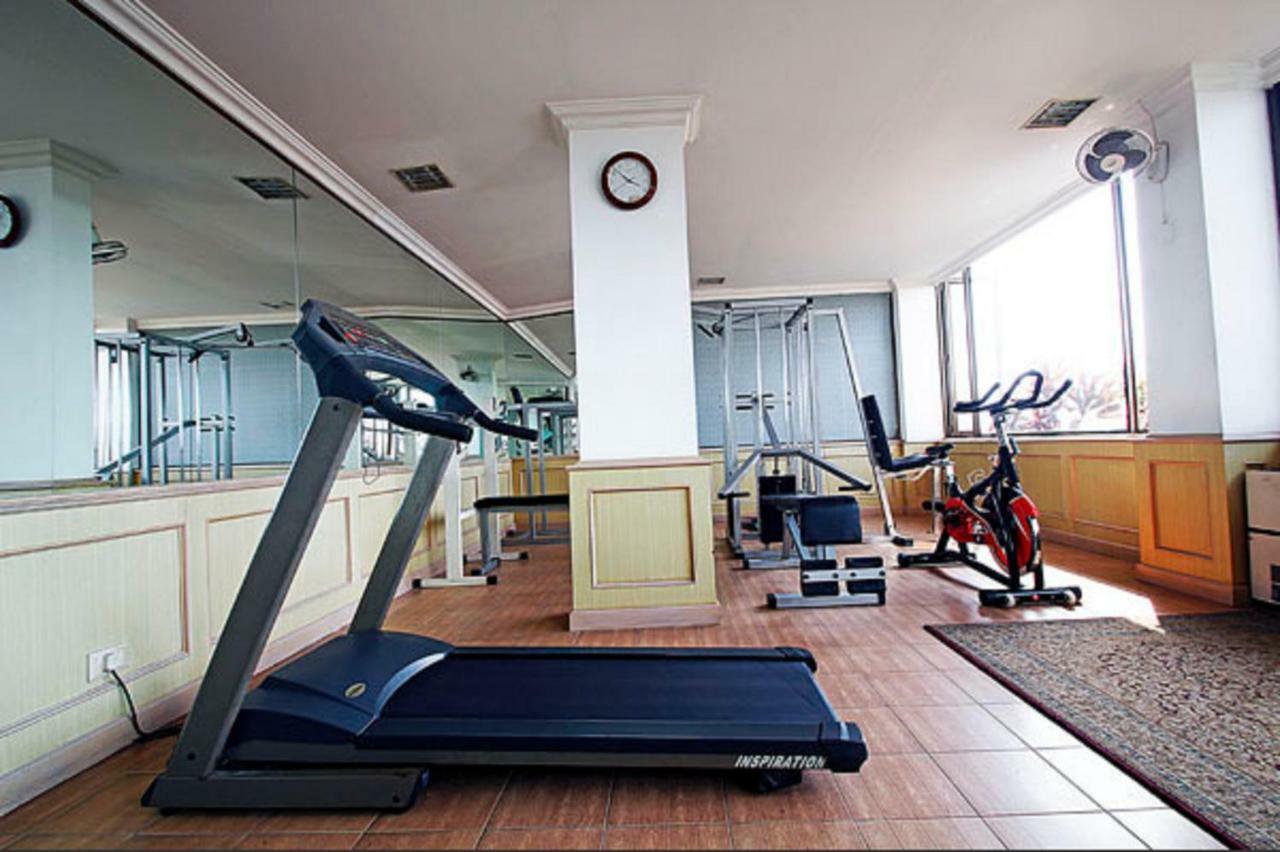 Presidency Kochi City Centre Екстер'єр фото