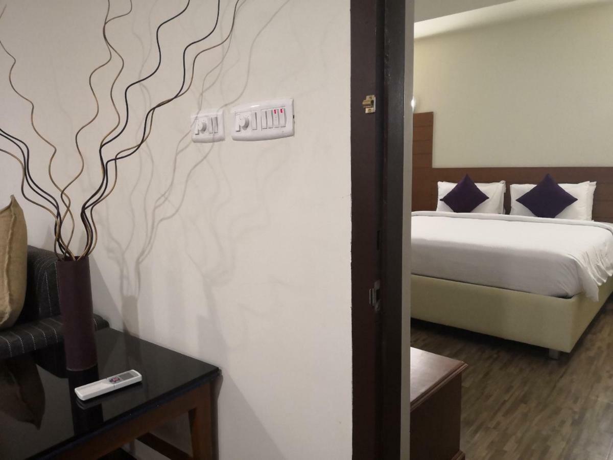 Presidency Kochi City Centre Екстер'єр фото
