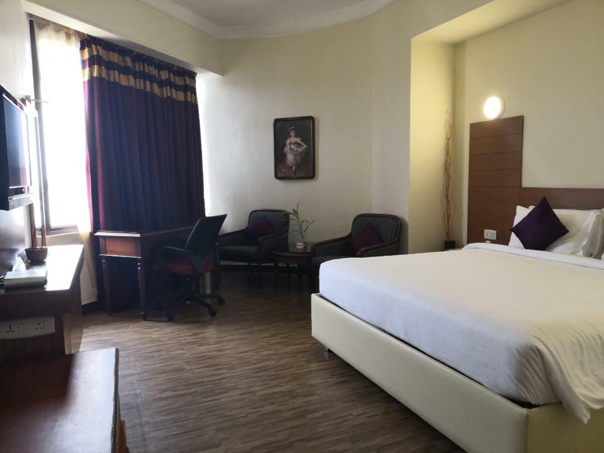 Presidency Kochi City Centre Екстер'єр фото