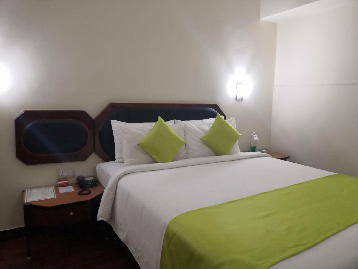 Presidency Kochi City Centre Екстер'єр фото